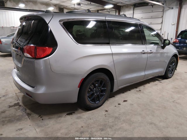 2021 Chrysler Voyager Lxi მანქანა იყიდება აუქციონზე, vin: 2C4RC1DG6MR515687, აუქციონის ნომერი: 45939151