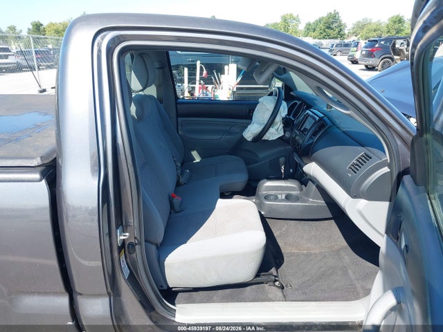 45939197 :رقم المزاد ، 5TFNX4CN8CX015227 vin ، 2012 Toyota Tacoma مزاد بيع