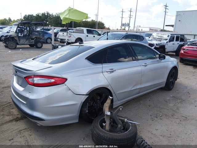 45939212 :رقم المزاد ، 3FA6P0H71GR172402 vin ، 2016 Ford Fusion Se مزاد بيع