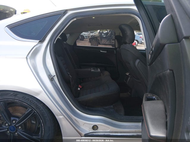 45939212 :رقم المزاد ، 3FA6P0H71GR172402 vin ، 2016 Ford Fusion Se مزاد بيع