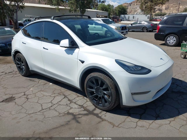 Продаж на аукціоні авто 2021 Tesla Model Y Long Range Dual Motor All-wheel Drive, vin: 5YJYGDEE2MF112154, номер лоту: 45939232