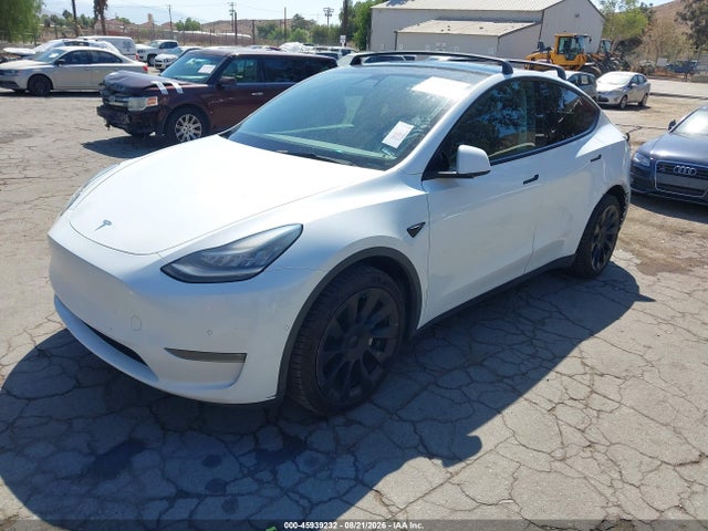Продаж на аукціоні авто 2021 Tesla Model Y Long Range Dual Motor All-wheel Drive, vin: 5YJYGDEE2MF112154, номер лоту: 45939232