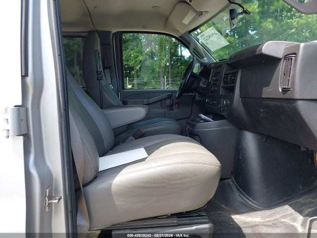 Aukcja sprzedaży 2020 Chevrolet Express Passenger Rwd 3500 Extended Wheelbase Ls, vin: 1GAZGNFP8L1266748, numer aukcji: 45939243