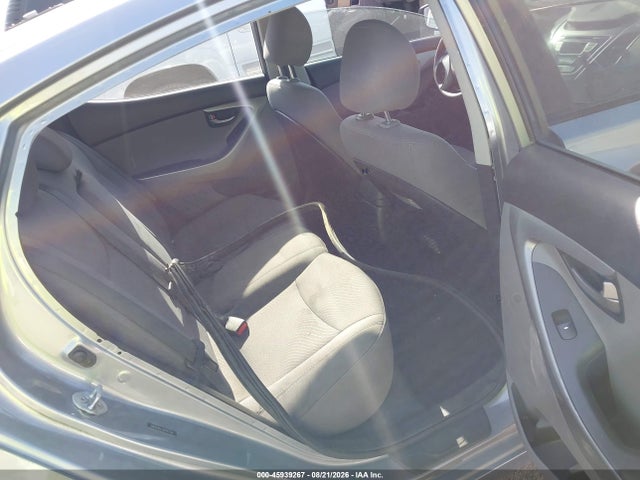 45939267 :رقم المزاد ، 5NPDH4AE3GH745706 vin ، 2016 Hyundai Elantra Se مزاد بيع