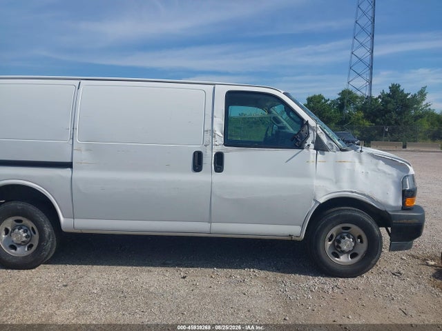 Продажа на аукционе авто 2021 Chevrolet Express Cargo Rwd 2500 Regular Wheelbase Wt, vin: 1GCWGAFP9M1305318, номер лота: 45939268