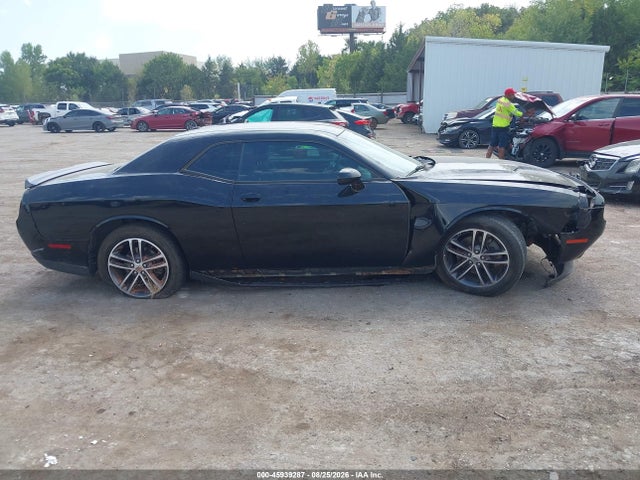 Продаж на аукціоні авто 2019 Dodge Challenger Sxt Awd, vin: 2C3CDZGG1KH594111, номер лоту: 45939287