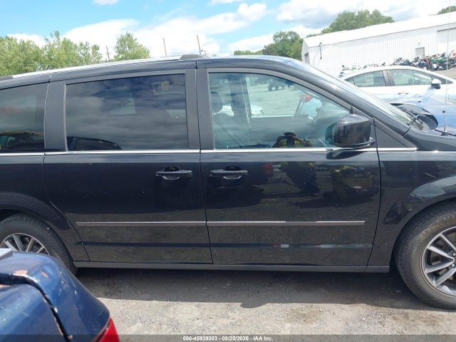 Продажа на аукционе авто 2017 Dodge Grand Caravan Sxt, vin: 2C4RDGCG1HR858916, номер лота: 45939303