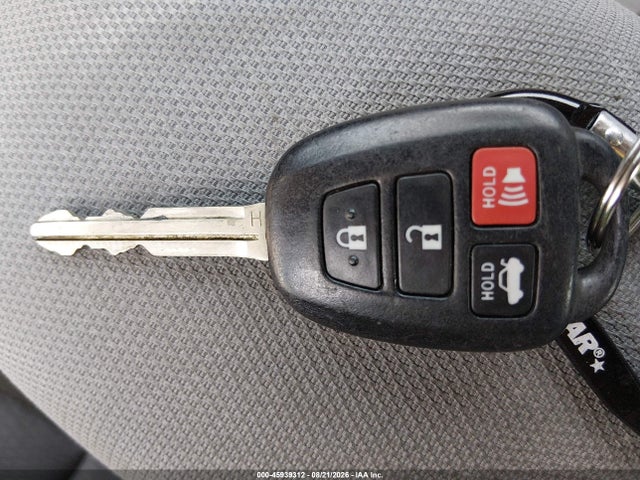 2017 Toyota Corolla Le მანქანა იყიდება აუქციონზე, vin: 5YFBURHE4HP570456, აუქციონის ნომერი: 45939312