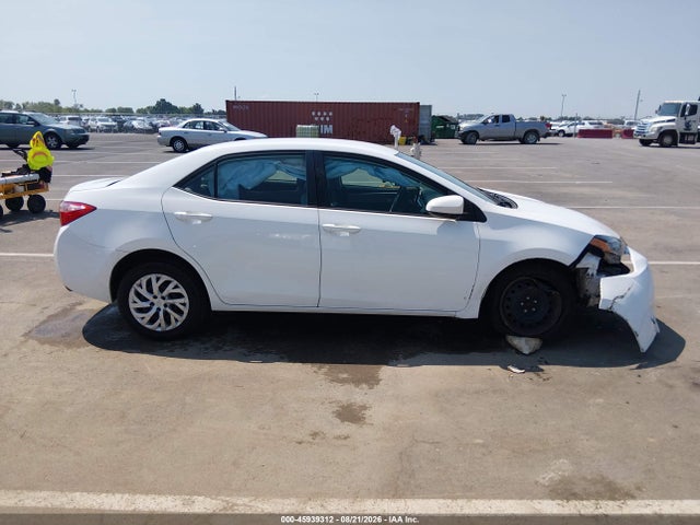 2017 Toyota Corolla Le მანქანა იყიდება აუქციონზე, vin: 5YFBURHE4HP570456, აუქციონის ნომერი: 45939312