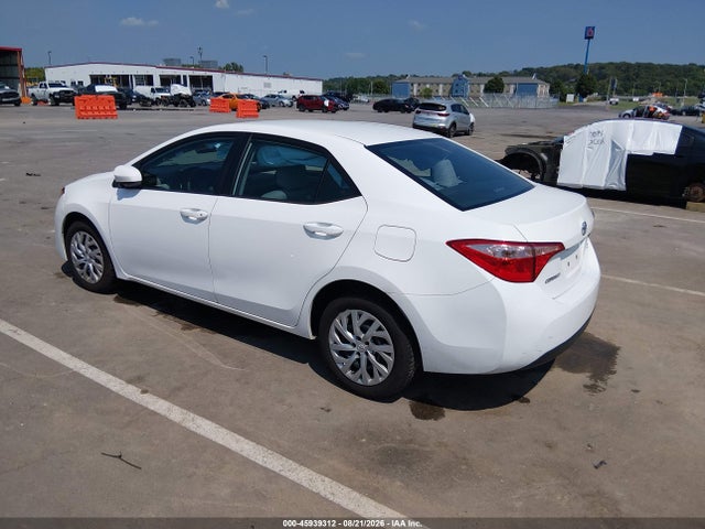 2017 Toyota Corolla Le მანქანა იყიდება აუქციონზე, vin: 5YFBURHE4HP570456, აუქციონის ნომერი: 45939312