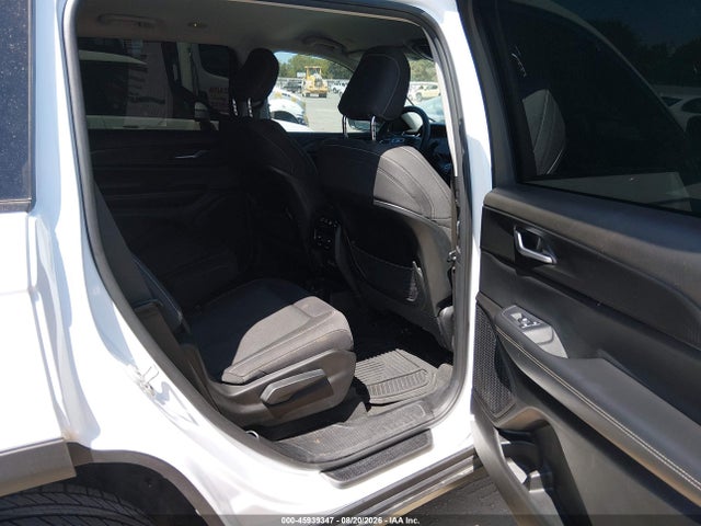 Aukcja sprzedaży 2023 Jeep Grand Cherokee L Laredo 4x2, vin: 1C4RJJAG2P8901582, numer aukcji: 45939347