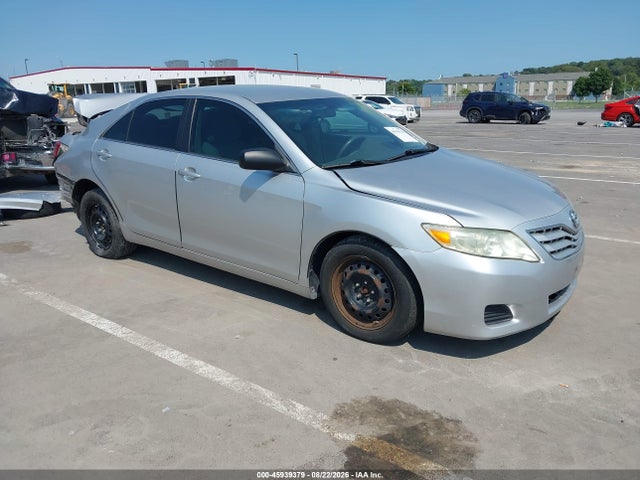 2010 Toyota Camry Le მანქანა იყიდება აუქციონზე, vin: 4T4BF3EK5AR033915, აუქციონის ნომერი: 45939379