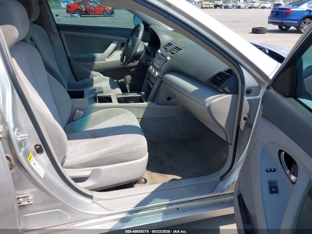 2010 Toyota Camry Le მანქანა იყიდება აუქციონზე, vin: 4T4BF3EK5AR033915, აუქციონის ნომერი: 45939379