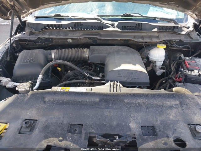 45939392 :رقم المزاد ، 1C6RR7KG0JS306807 vin ، 2018 Ram 1500 Tradesman  4x4 5'7 Box مزاد بيع