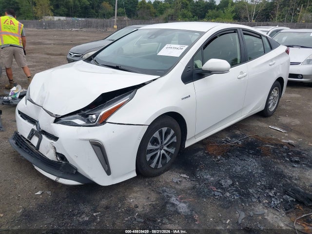 Toyota Prius Le Awd-e 2021 JTDL9MFU0M3023254 Image 2