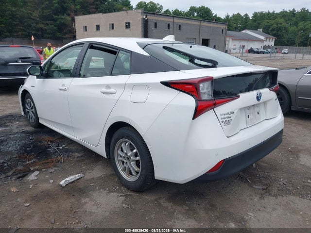 Toyota Prius Le Awd-e 2021 JTDL9MFU0M3023254 Image 3