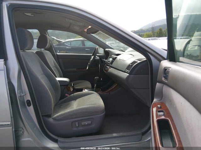 Продажа на аукционе авто 2004 Toyota Camry Xle, vin: 4T1BE32K34U841668, номер лота: 45939438