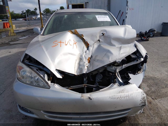 Продажа на аукционе авто 2004 Toyota Camry Xle, vin: 4T1BE32K34U841668, номер лота: 45939438