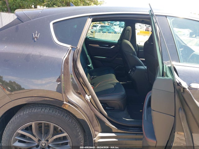 Продажа на аукционе авто 2024 Maserati Levante Gt Ultima, vin: ZN661XUMXRX449802, номер лота: 45939445