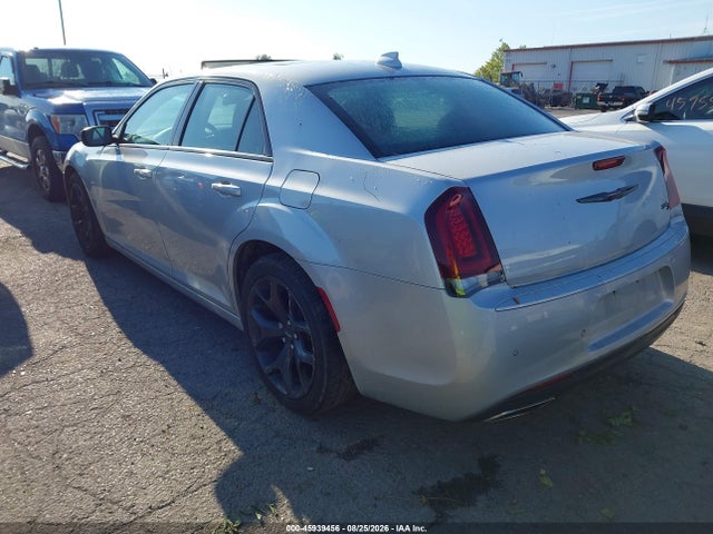 Продаж на аукціоні авто 2020 Chrysler 300 300s, vin: 2C3CCABG3LH230110, номер лоту: 45939456