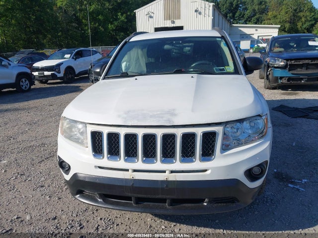 2013 Jeep Compass Latitude მანქანა იყიდება აუქციონზე, vin: 1C4NJDEB5DD207812, აუქციონის ნომერი: 45939483