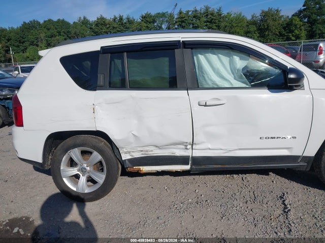 2013 Jeep Compass Latitude მანქანა იყიდება აუქციონზე, vin: 1C4NJDEB5DD207812, აუქციონის ნომერი: 45939483