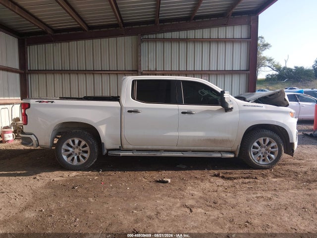 45939489 :رقم المزاد ، 3GCUYBEF9MG360064 vin ، 2021 Chevrolet Silverado 1500 4wd  Short Bed Custom مزاد بيع