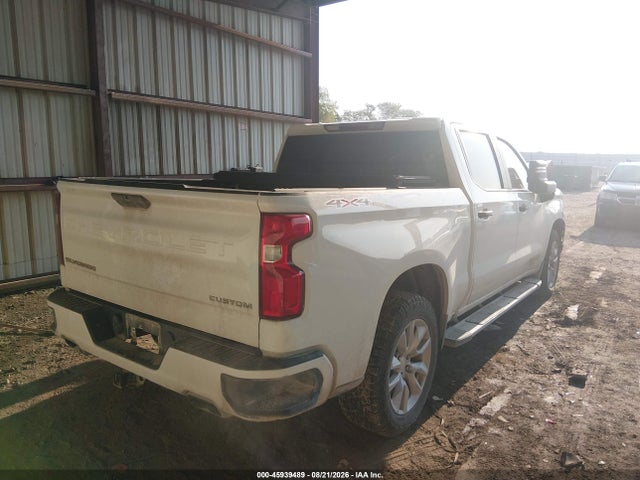 45939489 :رقم المزاد ، 3GCUYBEF9MG360064 vin ، 2021 Chevrolet Silverado 1500 4wd  Short Bed Custom مزاد بيع