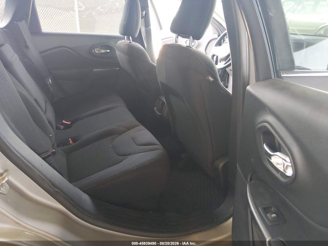 2019 Jeep Cherokee Latitude Fwd მანქანა იყიდება აუქციონზე, vin: 1C4PJLCB2KD219970, აუქციონის ნომერი: 45939490