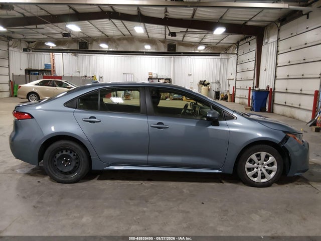 Продажа на аукционе авто 2021 Toyota Corolla Le, vin: JTDEPMAE7MJ167958, номер лота: 45939495