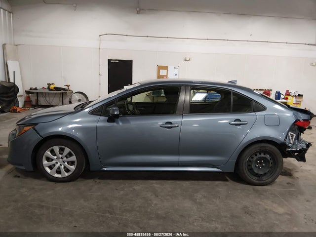Продажа на аукционе авто 2021 Toyota Corolla Le, vin: JTDEPMAE7MJ167958, номер лота: 45939495