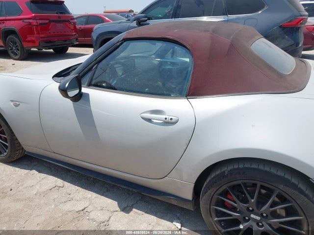 Mazda Mx-5 Miata Club 2018 JM1NDAC7XJ0203486 Image 15