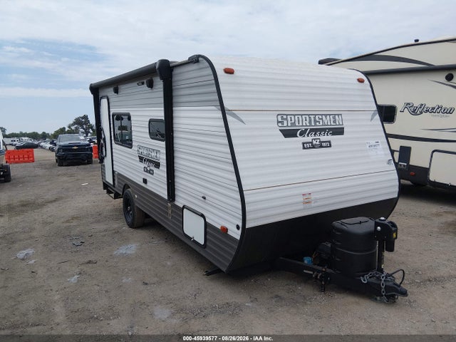 2022 K-z Inc Travel Trailer მანქანა იყიდება აუქციონზე, vin: 4EZTK1813N4120643, აუქციონის ნომერი: 45939577