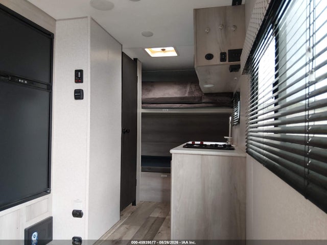 Продаж на аукціоні авто 2022 K-z Inc Travel Trailer, vin: 4EZTK1813N4120643, номер лоту: 45939577