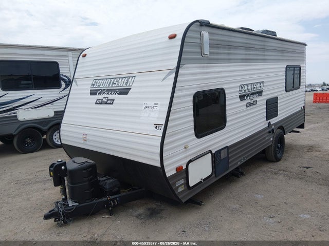 Продаж на аукціоні авто 2022 K-z Inc Travel Trailer, vin: 4EZTK1813N4120643, номер лоту: 45939577