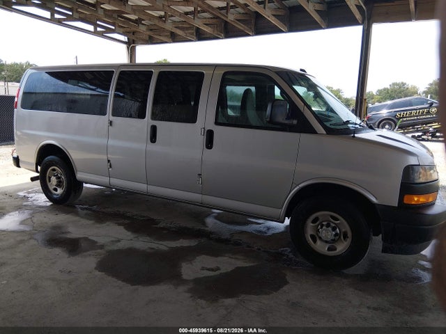 Aukcja sprzedaży 2020 Chevrolet Express Passenger Rwd 3500 Extended Wheelbase Ls, vin: 1GAZGNFG4L1253673, numer aukcji: 45939615