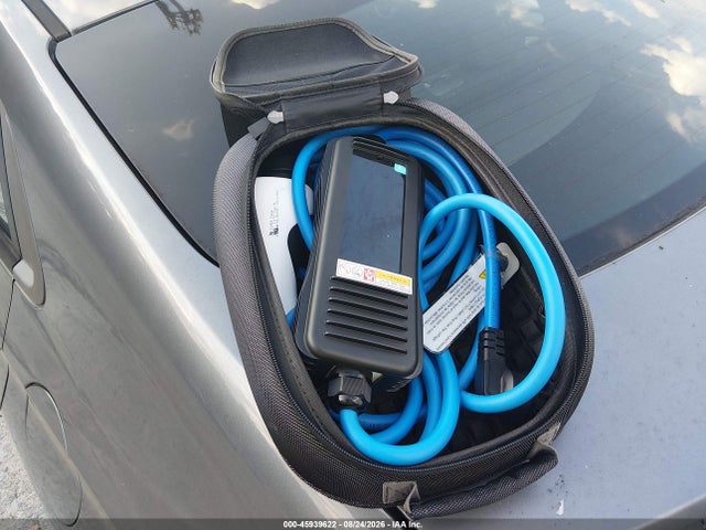 Продаж на аукціоні авто 2019 Hyundai Ioniq Plug-in Hybrid, vin: KMHC65LD8KU156558, номер лоту: 45939622
