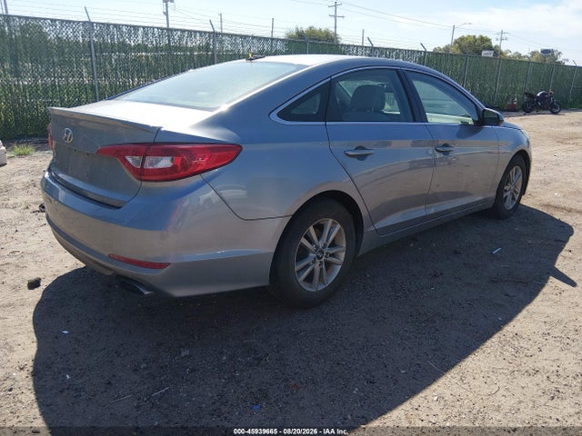 Hyundai SONATA SE 2016 5NPE24AF9GH386599 Image 4