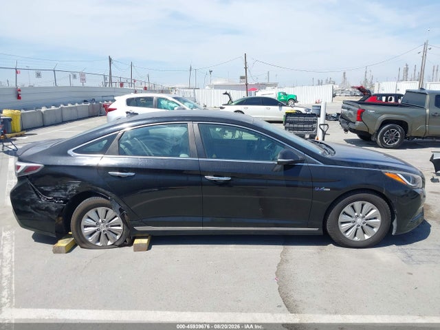 Продажа на аукционе авто 2016 Hyundai Sonata Hybrid Se, vin: KMHE24L16GA028994, номер лота: 45939676