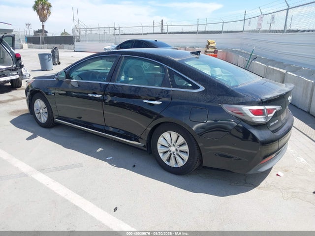 Продажа на аукционе авто 2016 Hyundai Sonata Hybrid Se, vin: KMHE24L16GA028994, номер лота: 45939676