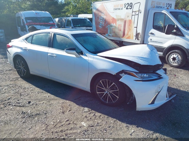 45939680 :رقم المزاد ، 58ADA1C13PU026768 vin ، 2023 Lexus Es 300h مزاد بيع