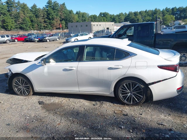 45939680 :رقم المزاد ، 58ADA1C13PU026768 vin ، 2023 Lexus Es 300h مزاد بيع