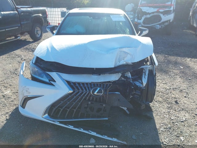 45939680 :رقم المزاد ، 58ADA1C13PU026768 vin ، 2023 Lexus Es 300h مزاد بيع