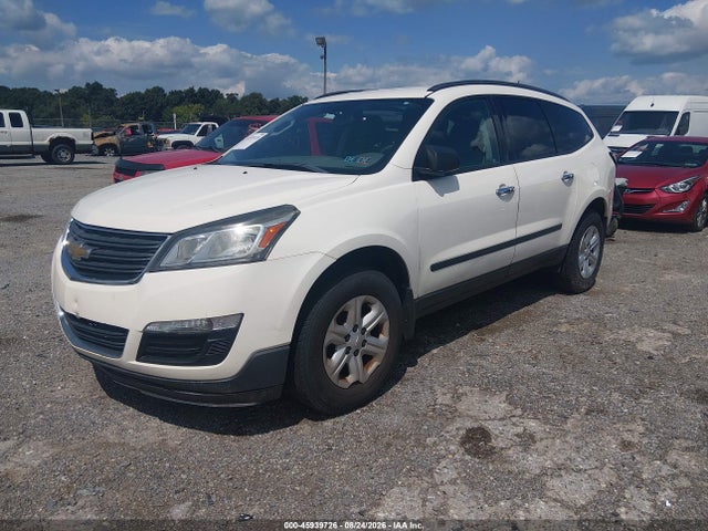 2015 Chevrolet Traverse Ls მანქანა იყიდება აუქციონზე, vin: 1GNKRFKD5FJ245923, აუქციონის ნომერი: 45939726