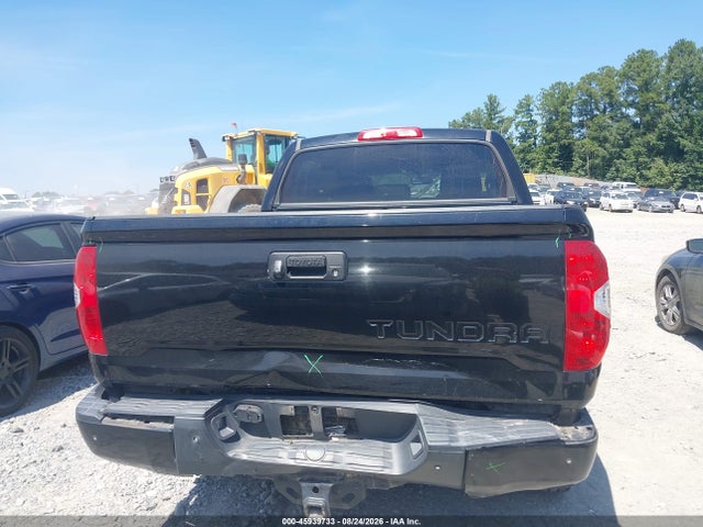 Продажа на аукционе авто 2017 Toyota Tundra Limited 5.7l V8, vin: 5TFFW5F1XHX215569, номер лота: 45939733