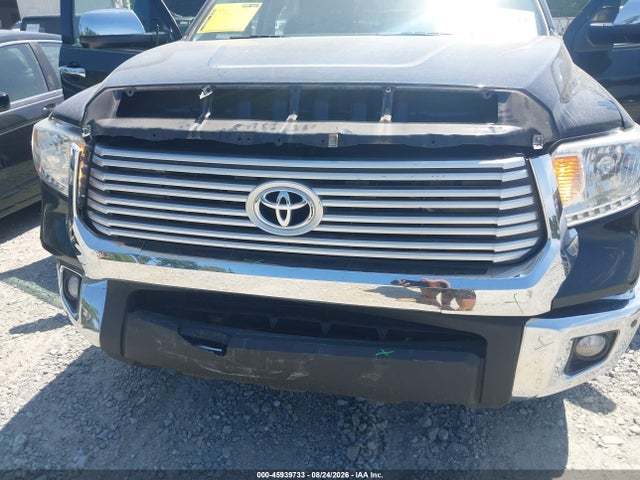 Продажа на аукционе авто 2017 Toyota Tundra Limited 5.7l V8, vin: 5TFFW5F1XHX215569, номер лота: 45939733