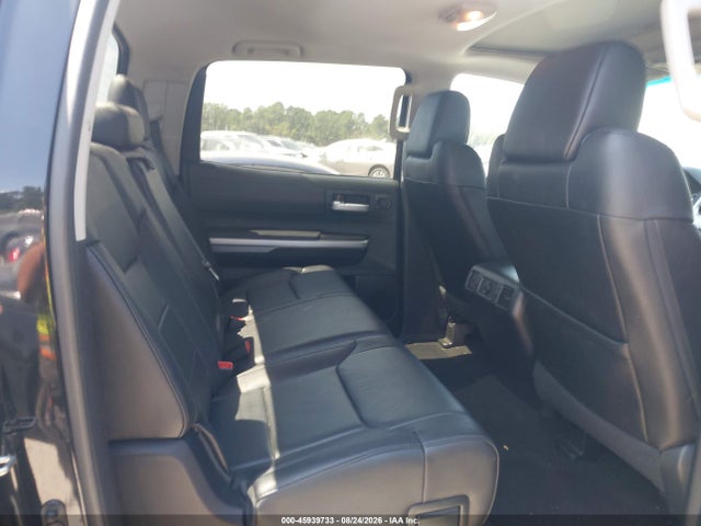 Продажа на аукционе авто 2017 Toyota Tundra Limited 5.7l V8, vin: 5TFFW5F1XHX215569, номер лота: 45939733
