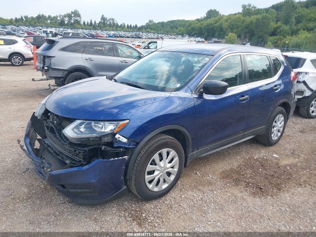 2018 Nissan Rogue S მანქანა იყიდება აუქციონზე, vin: 5N1AT2MV0JC717958, აუქციონის ნომერი: 45939773