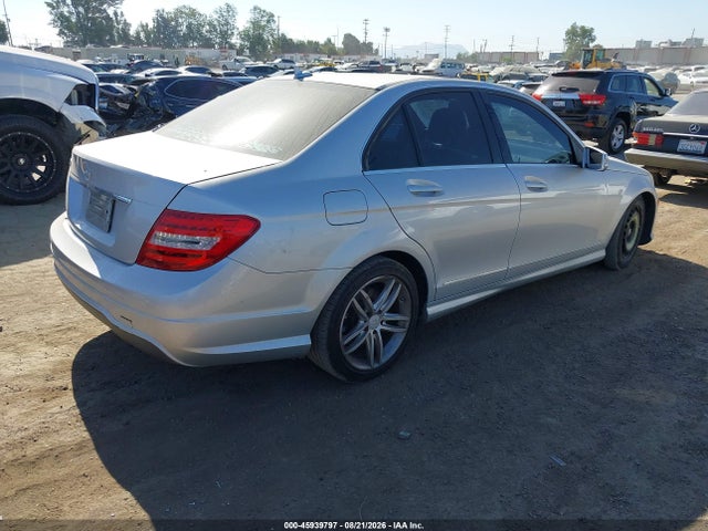 Продажа на аукционе авто 2013 Mercedes-benz C 250 Sport, vin: WDDGF4HB1DR259467, номер лота: 45939797