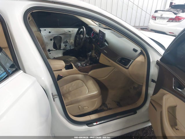 2015 Audi A6 3.0t Premium Plus მანქანა იყიდება აუქციონზე, vin: WAUFGAFC4FN036652, აუქციონის ნომერი: 45939829